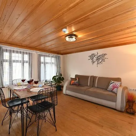 Apartman A Lovely Ottoman-era Wooden House @grandbazaar
